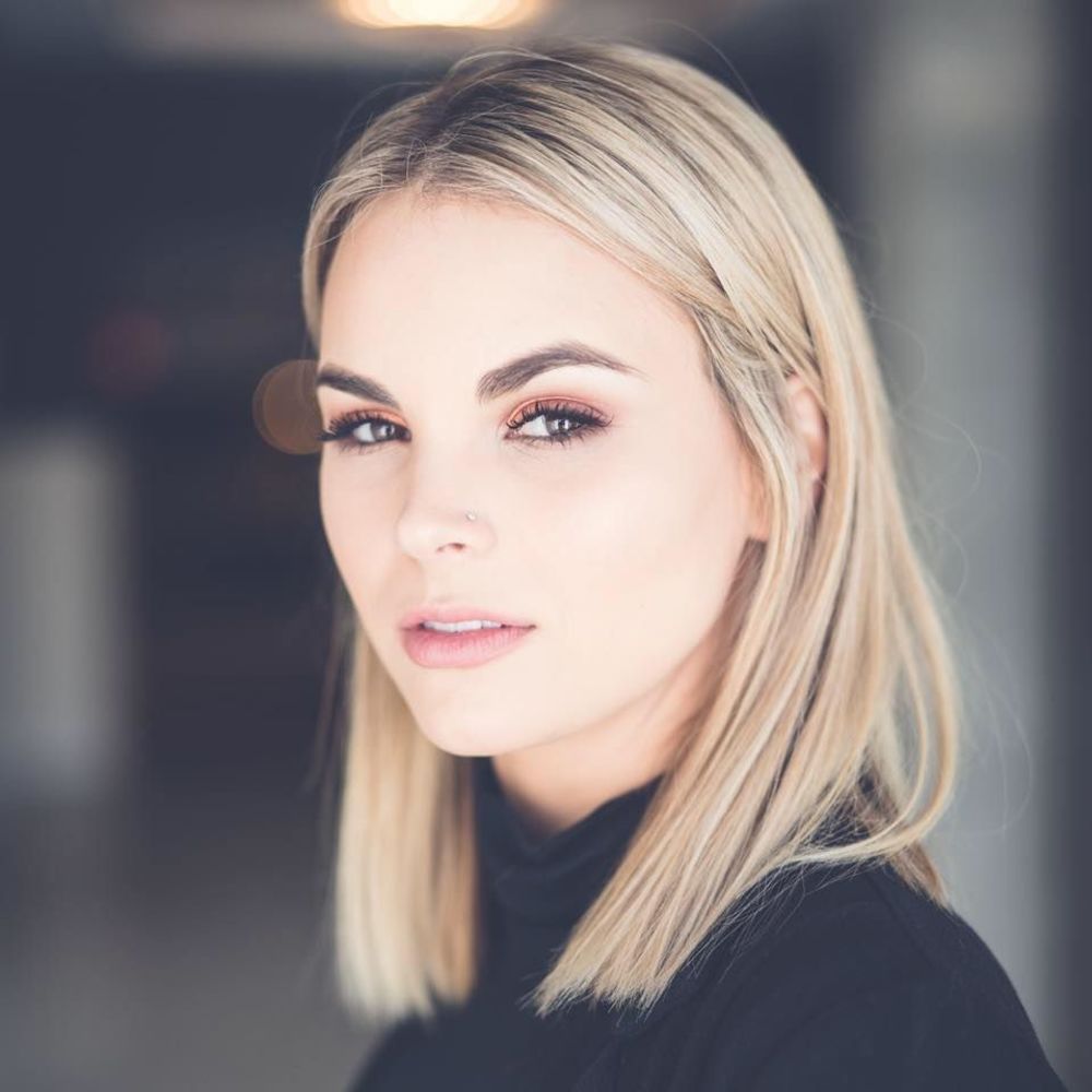 Meet your Posher, Isabella